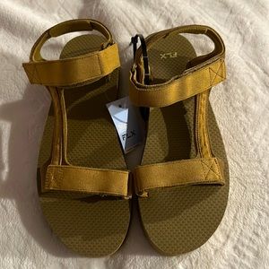 FLX Strap sandal by Kohls Dull Gold color NWT
